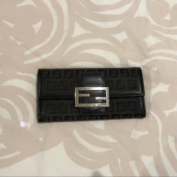 Fendi Accessories - Authentic Fendi wallet